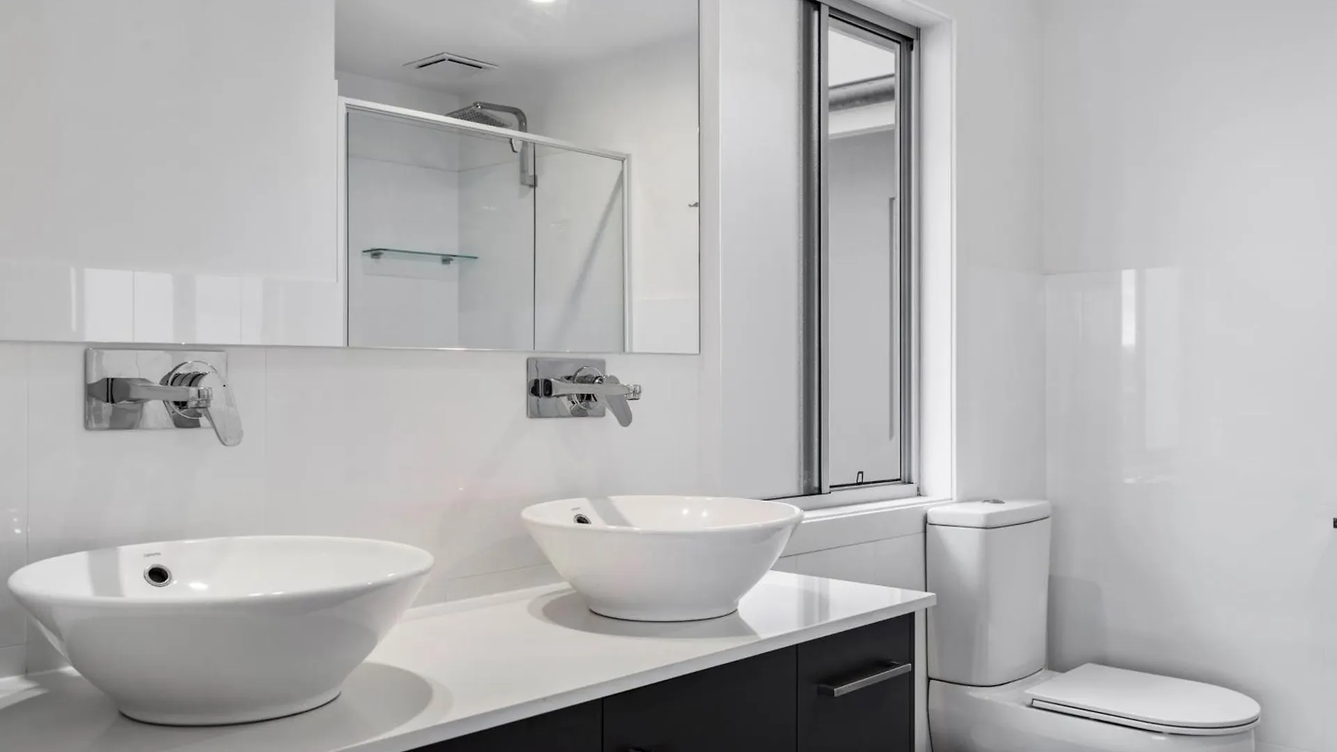 Nautilus Villa Lennox Head 0*,